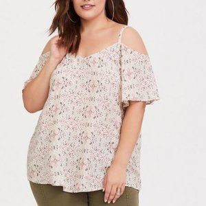 Torrid Challis Cold Shoulder Top in Motif Garden - Size 3